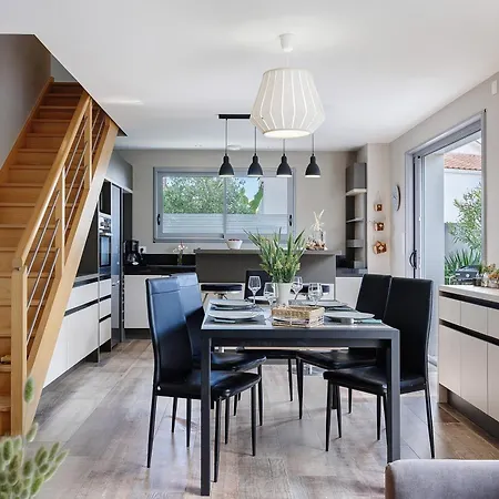 בית נופש Maison - Vent D'ouest *